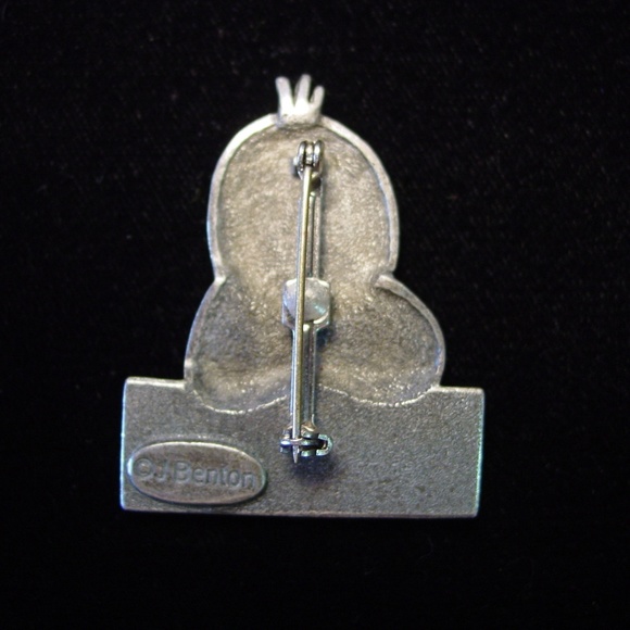 🆕JJ Funny Face 'Don't Know Don't Care' Pin Brooch - Picture 2 of 2